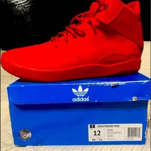 Adidas crest wood mid shoes size 12 only wore them twice